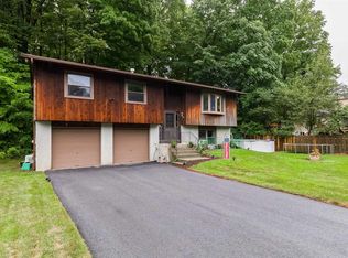 51 Raker Rd, Poughkeepsie, NY 12603