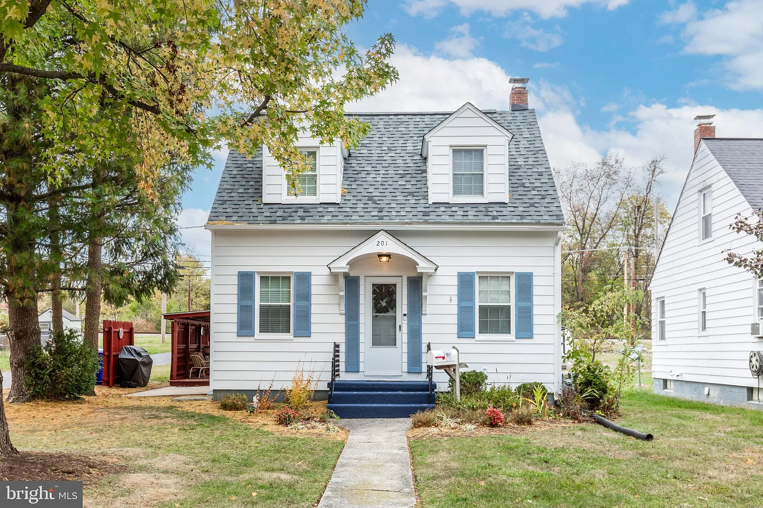 201 Belview Ave photo 1