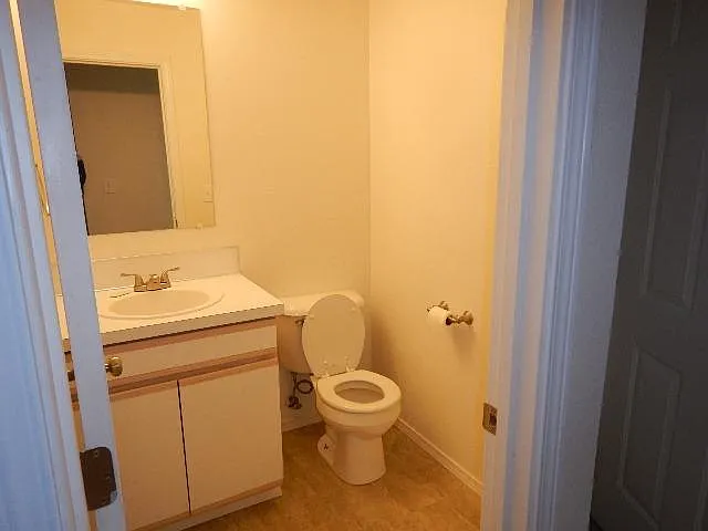 609 Grant Ln SW #B — Photo 4