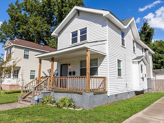 2nd image of 2025 Peach St APT 1