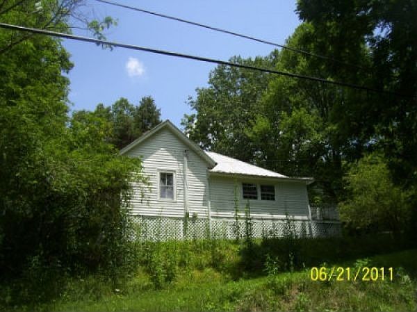 2nd image of 215 Wills Dr