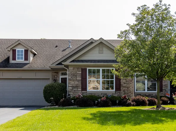 1223 Lily Ln, Schererville, IN 46375