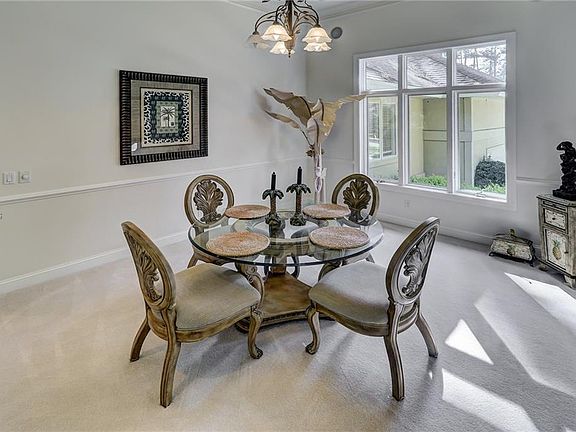 5th image of 9 Lenora Dr