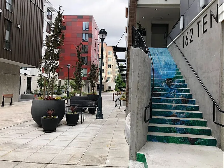 162TEN — Photo 95
