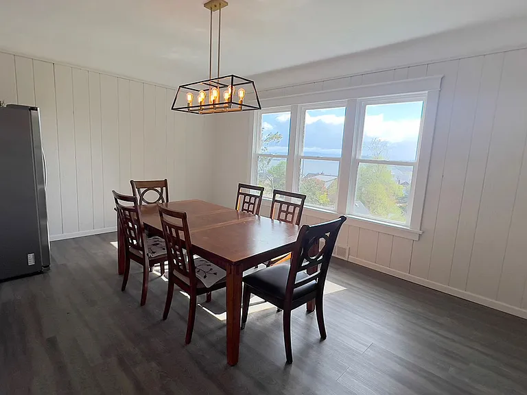 334 Grand Ave — Photo 7
