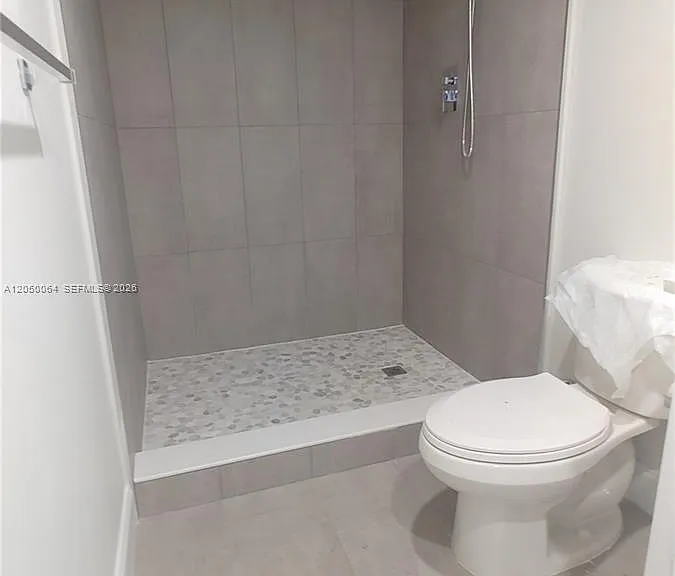 1000 Parkview Dr #125 — Photo 7