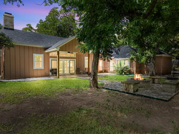 711 S Harrison St, West, TX 76691