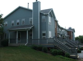 648 W Parkside Dr, Palatine, IL 60067