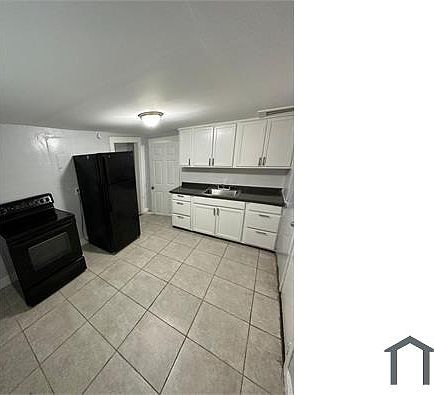 3rd image of 359 Nixon St