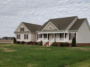 1270 Davis Bay Rd, Elizabeth City, NC 27909