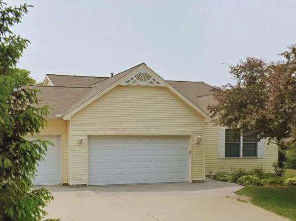 1902 Allendale Dr, Toledo, OH 43611