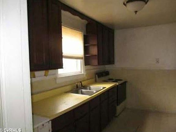 4th image of 1704 Mechanicsville Tpke