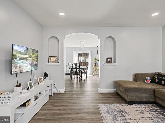 5th image of 7213 Montague St