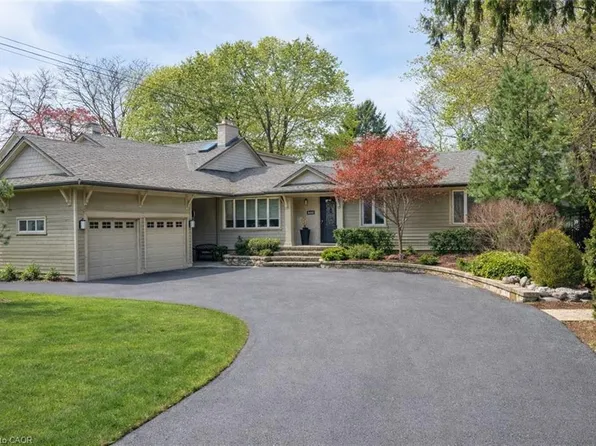 4391 Lakeshore Rd, Burlington, ON L7L 1B3
