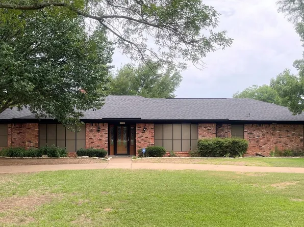 11100 Smallwood Dr, Burleson, TX 76028