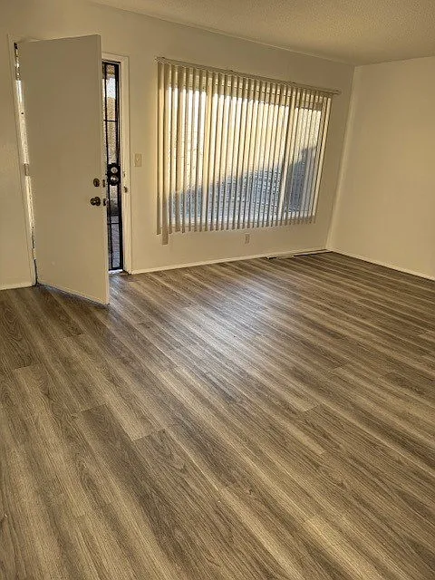 13707 Van Ness Ave. — Photo 1