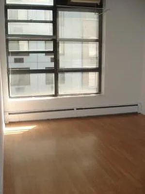 Rented by Akam Sales and Brokerage | media 8