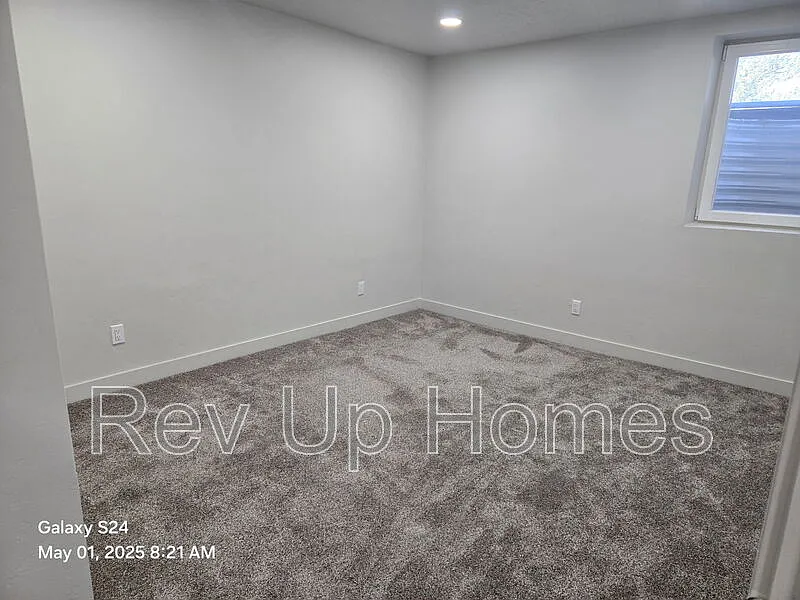 3 bed, 1.5 bath, $1,850 — Photo 4