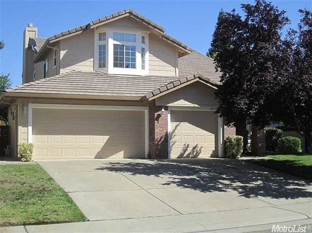 2227 Salem Way photo 1
