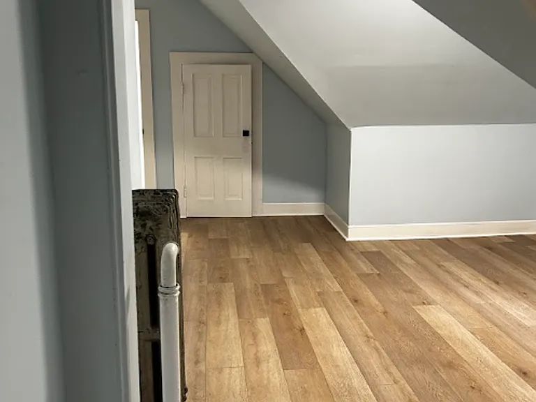 1638 Sanderson Ave — Photo 69
