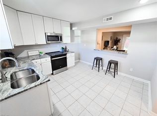 5667 Dodington Ct, Virginia Beach, VA 23462