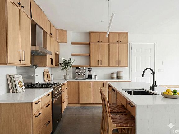 4th image of 760 14th St Unit A