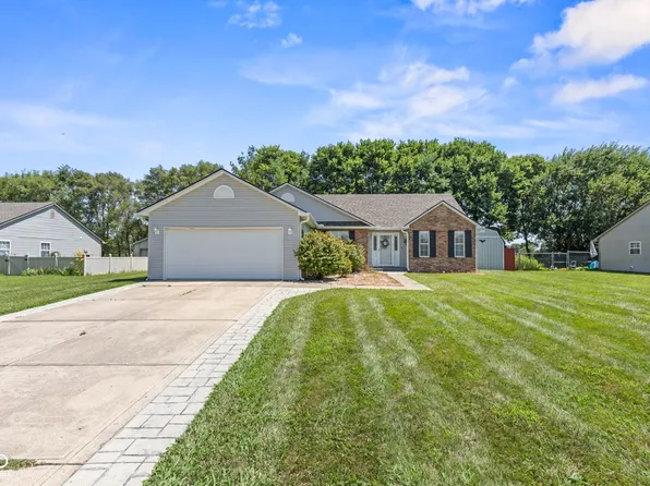 593 Clydesdale Ln, Bargersville, IN 46106