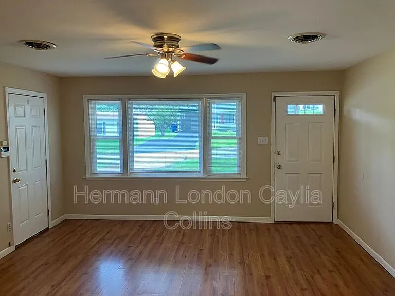 9463 Margo Ann Ln — Photo 2
