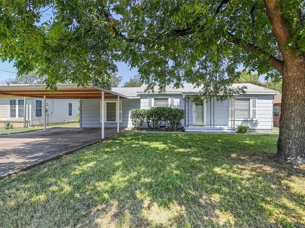 7836 Corina Dr, White Settlement, TX 76108