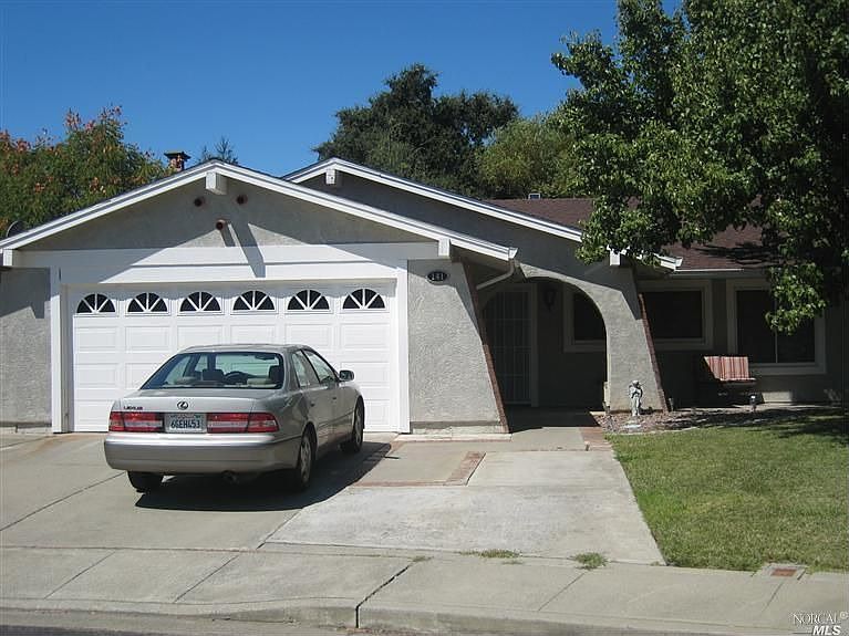1st image of 141 Arbor Oaks Ct