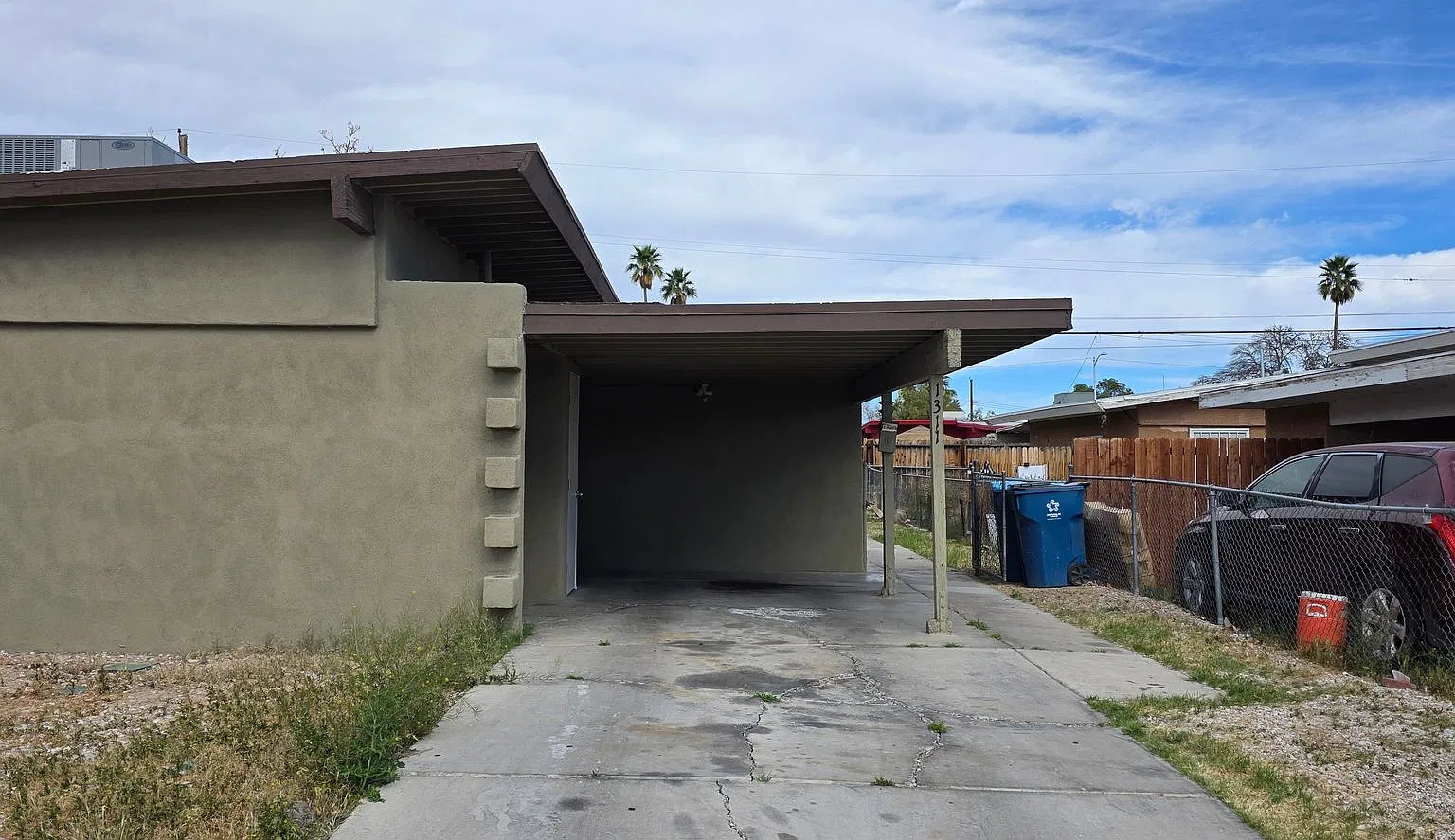 Exley Ave — Photo 1