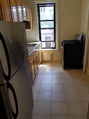 1st image of 294 Webster Ave #3C