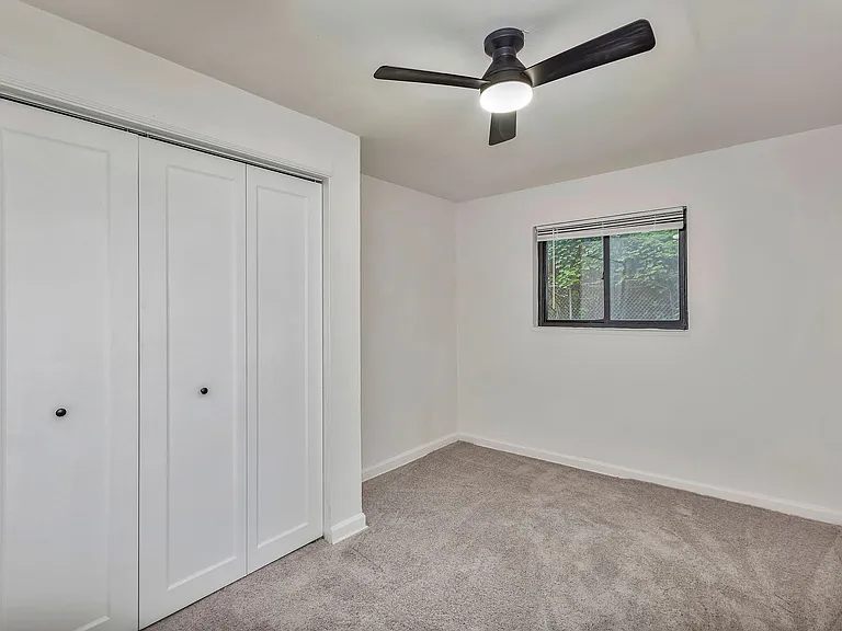 2535 Lysle Ln #2B — Photo 11