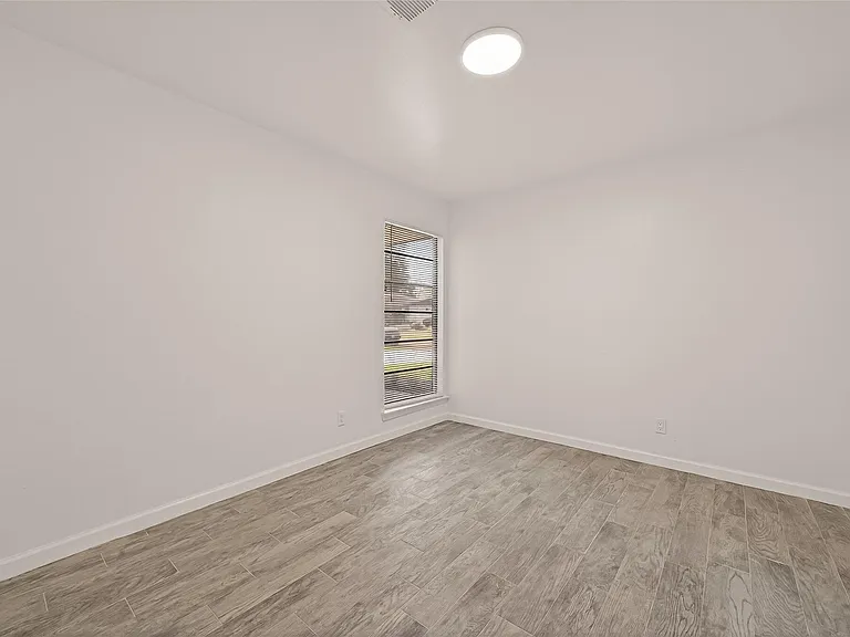 5523 Kuldell Dr — Photo 22