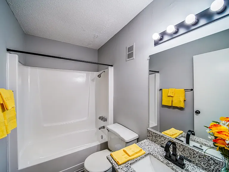 Magnolia Ridge Apartments — Photo 21