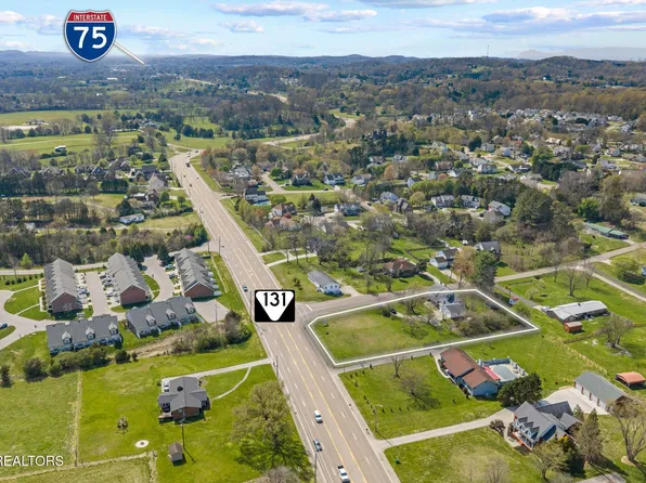 7402 Pelleaux Rd, Knoxville, TN 37938