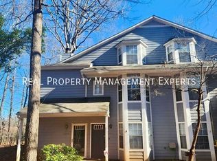 6022 Winged Elm Ct, Charlotte, NC 28212
