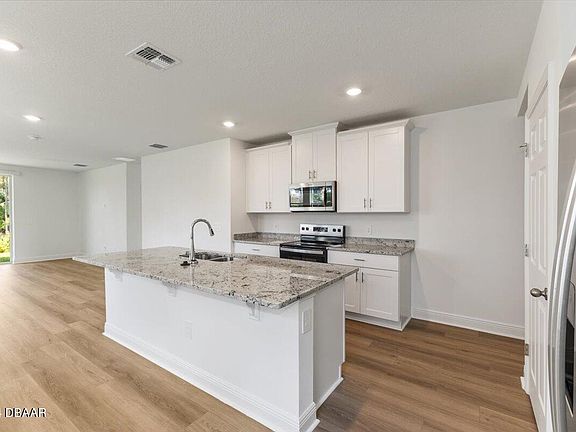 3rd image of 220 Links Terrace Blvd
