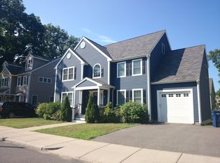 7 Sparrow St, West Roxbury, MA 02132