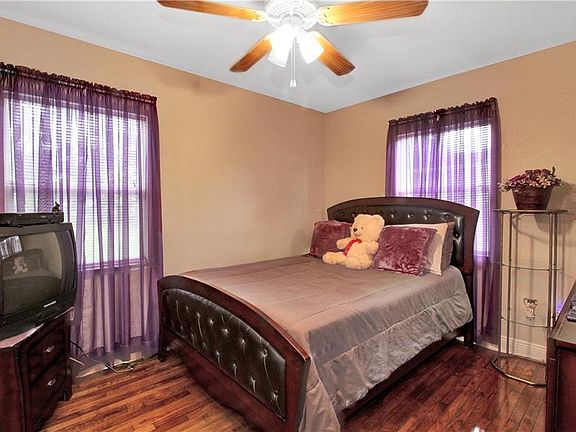 5th image of 2305 Lamparilla Way S