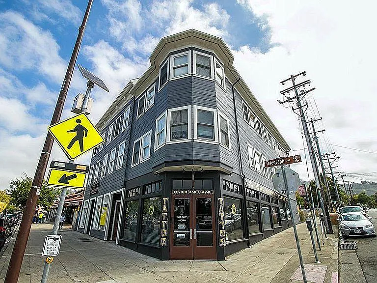 Building Photo