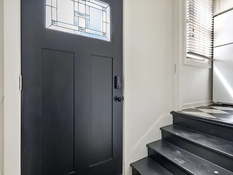 654 S Bryant St — Photo 21