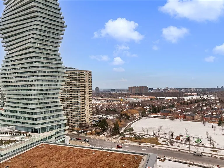 448 Burnhamthorpe Rd W #908 — Photo 9