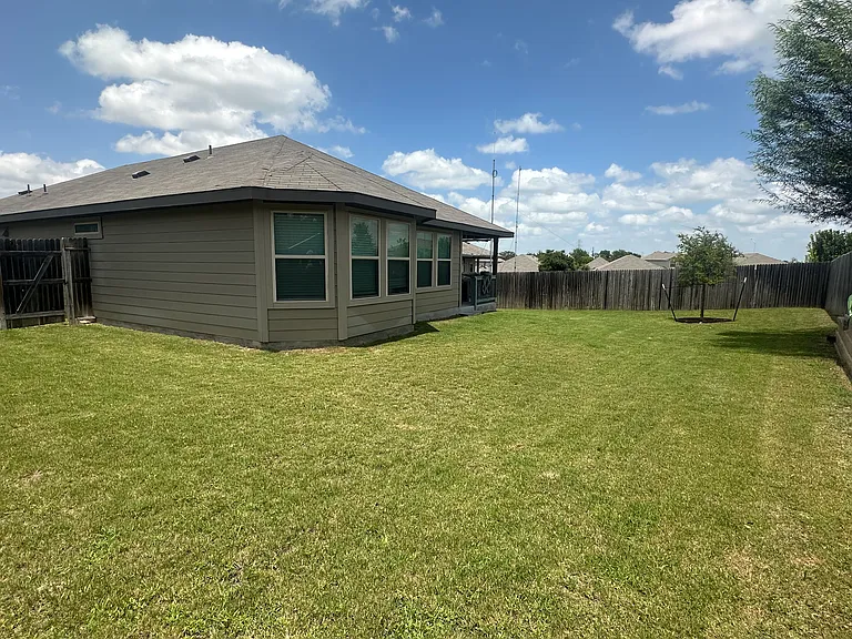 336 Quinton Bnd — Photo 15