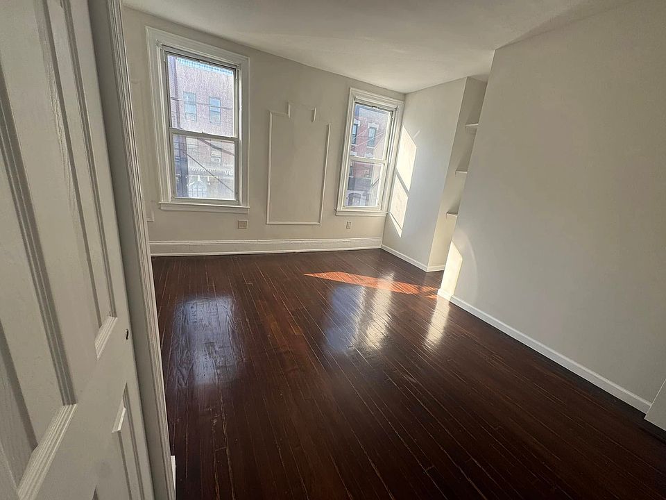 1st image of 47-31 Vernon Blvd #1