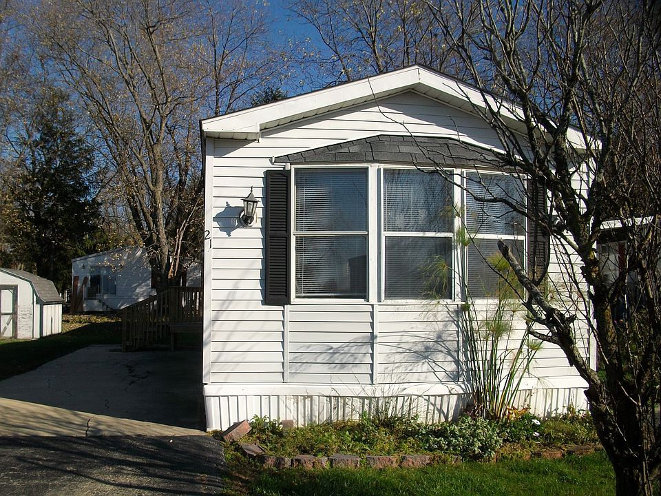 1st image of 21 Cherry Ln