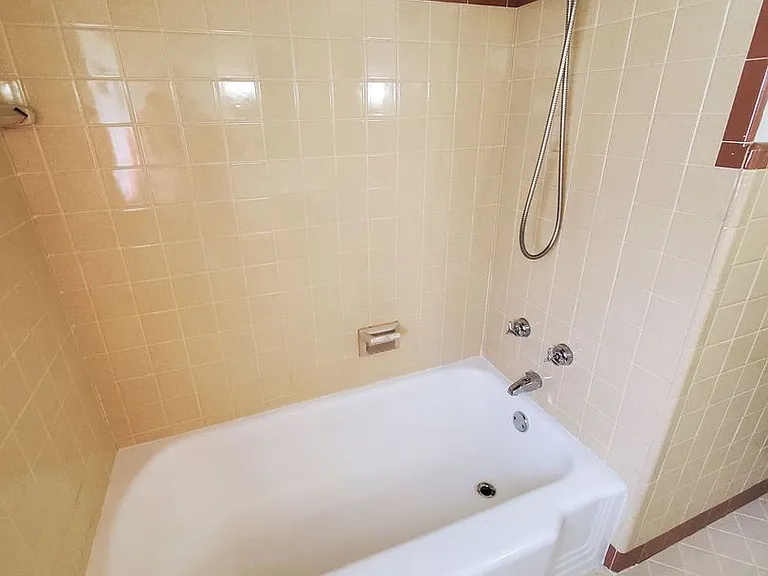 7611 W Arthur Ave. 3 unit — Photo 15