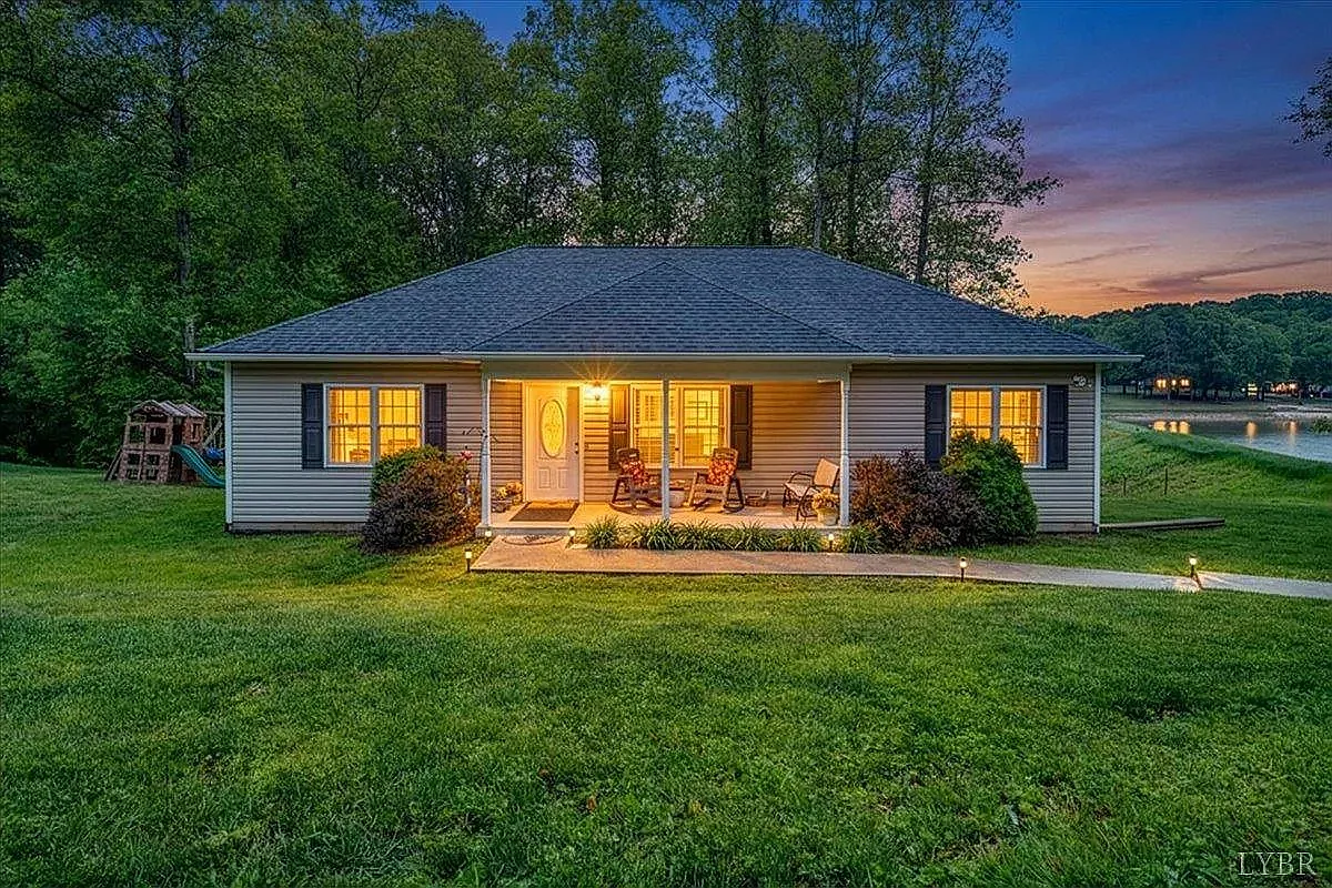 Brookville Cir, Lynchburg — Photo 2