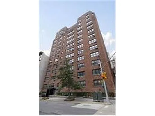 Rented by Douglas Elliman | media 28