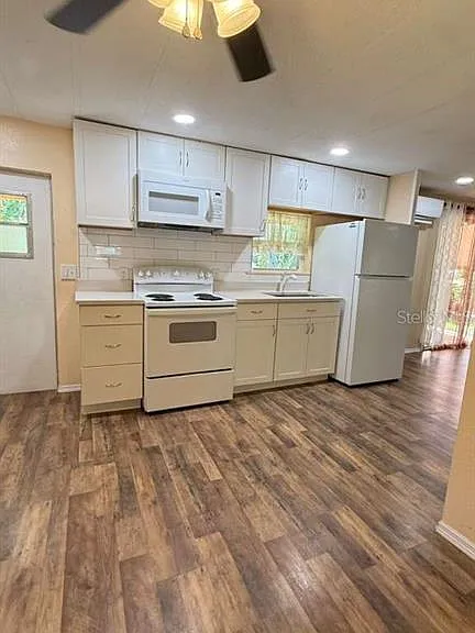 1703 Blanche Ave — Photo 4